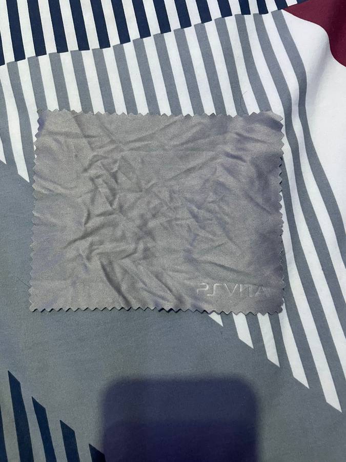 Sony PS VITA PCH-1004