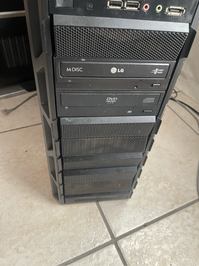 I7-4790, 32GB DDR3, 512GB-SSD