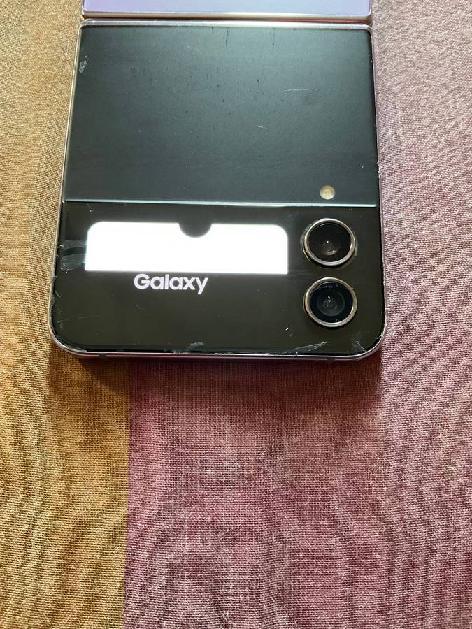 Samsung flip 4