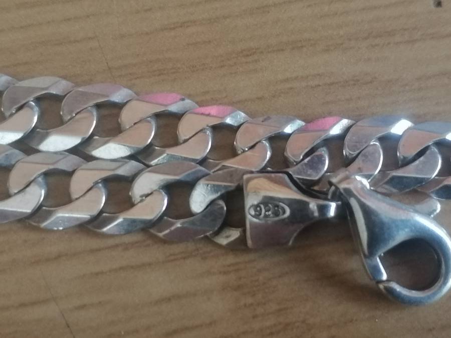 Stunning mens Italian 925. silver flat curb necklace, 7mm wide & 56cm long.
