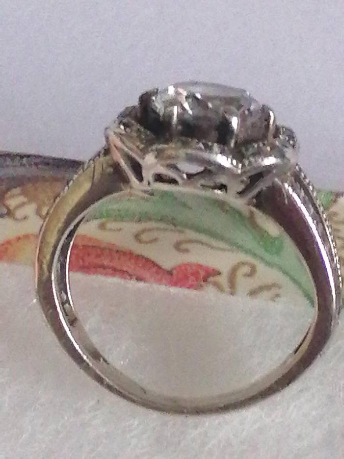 Beautiful fine Sterling Silver 925. Dress ring with CZ stones - Size G.