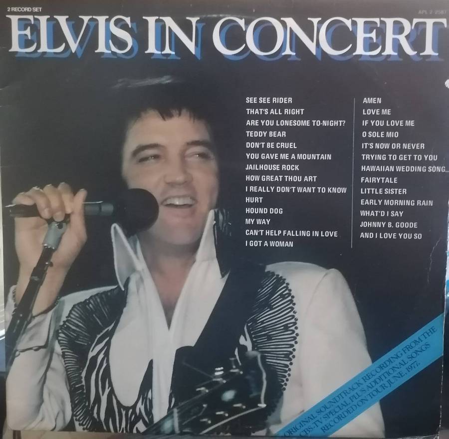 Elvis Presley in concert on tour June 1977, double album, vinyl's very good+ .