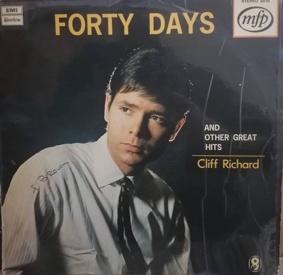 12x Cliff Richard albums, vinyl's very good to good.