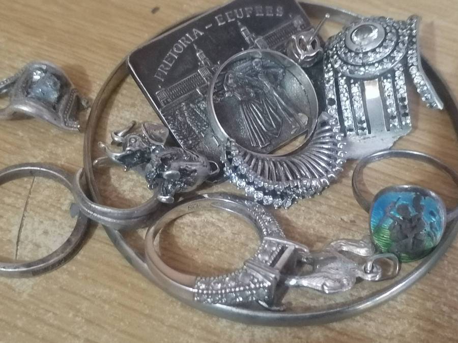 925. Sterling Silver scrap lot, 52 grams, some still in good order.