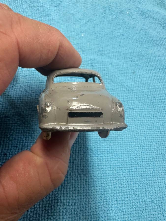 DINKY TOYS