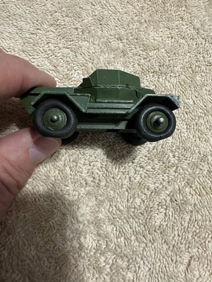 DINKY TOYS