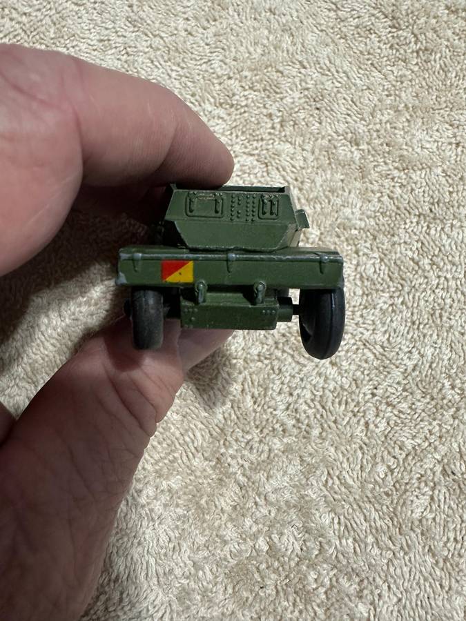 DINKY TOYS