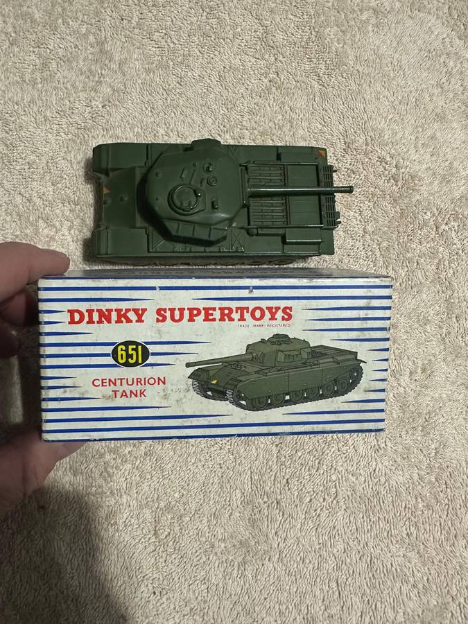 DINKY TOYS