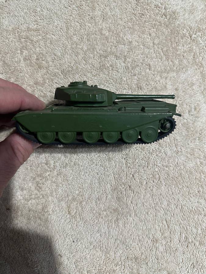DINKY TOYS