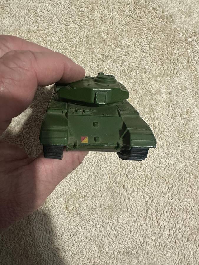 DINKY TOYS