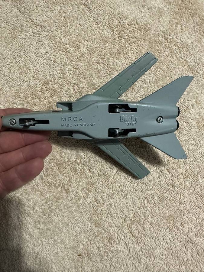 DINKY TOYS