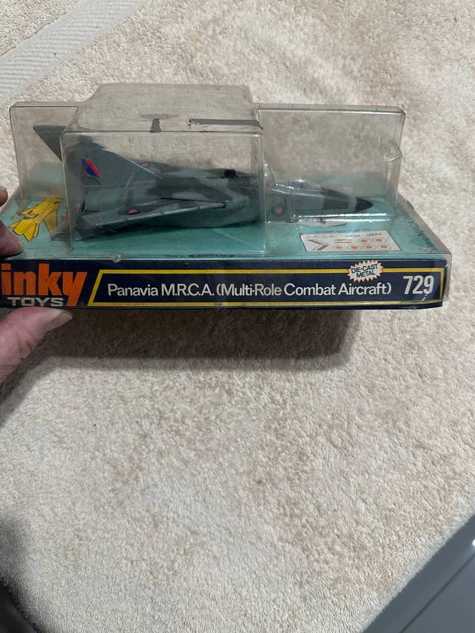 DINKY TOYS