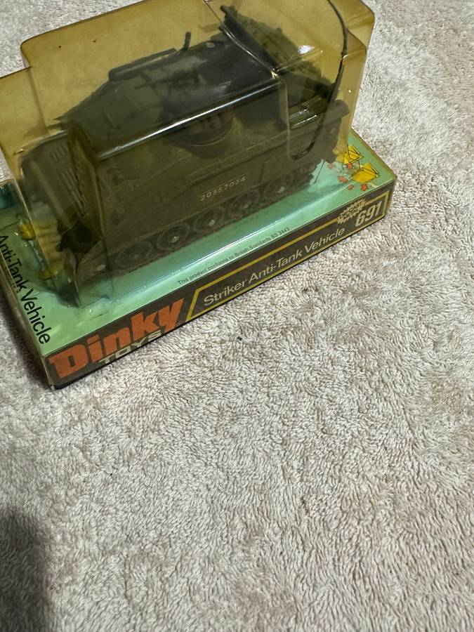 DINKY TOYS