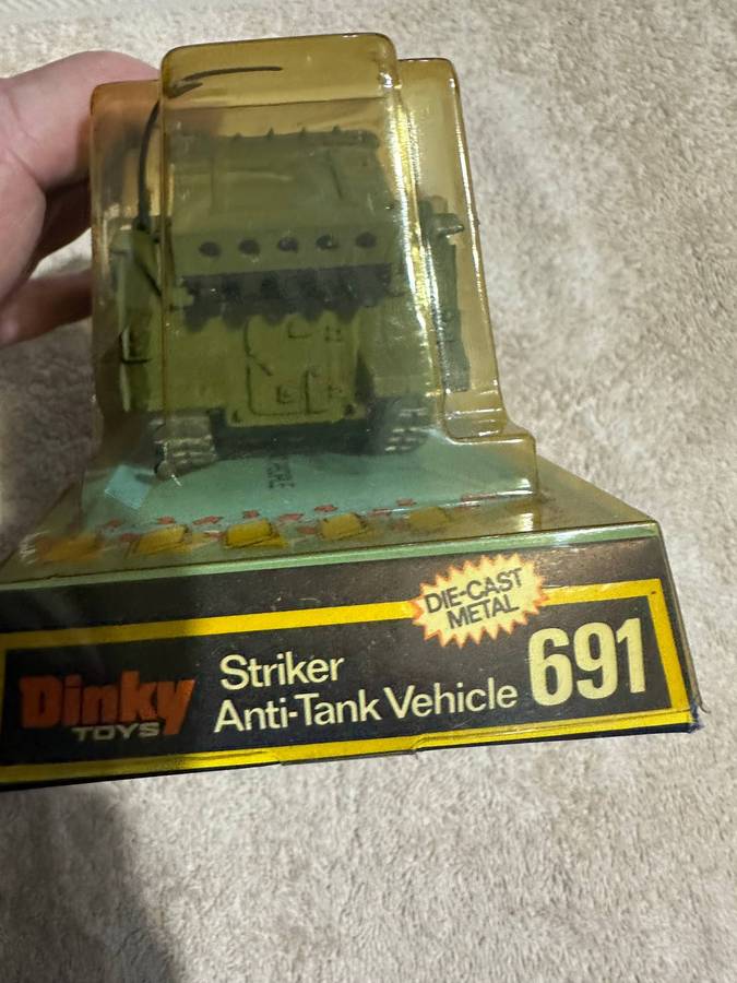 DINKY TOYS