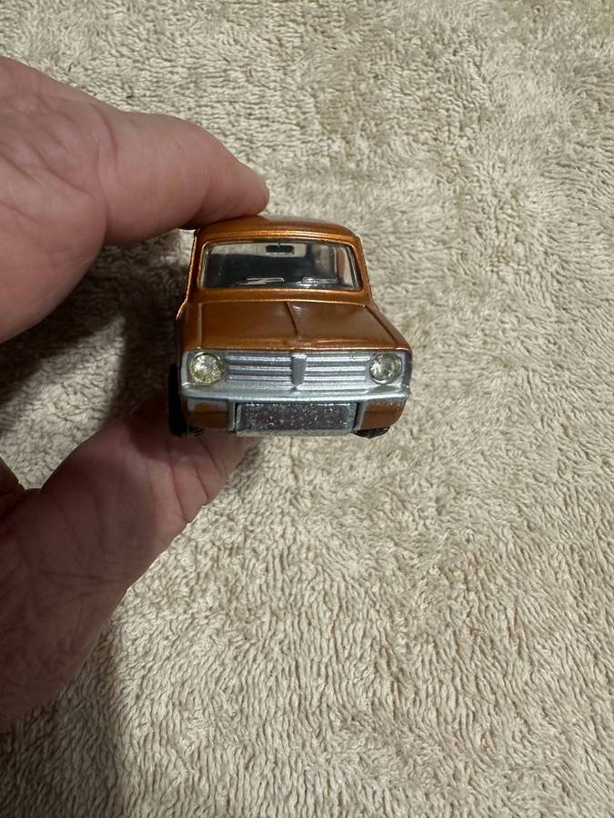 DINKY TOYS