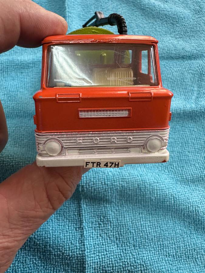 DINKY TOYS
