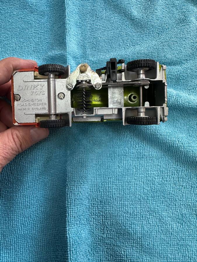 DINKY TOYS