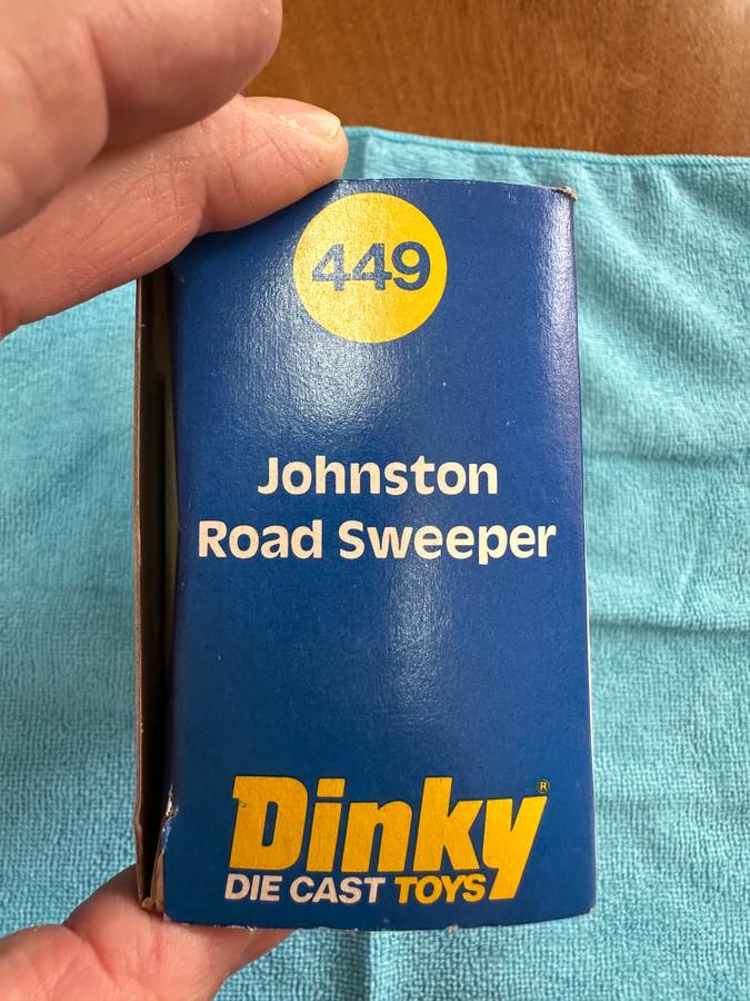 DINKY TOYS
