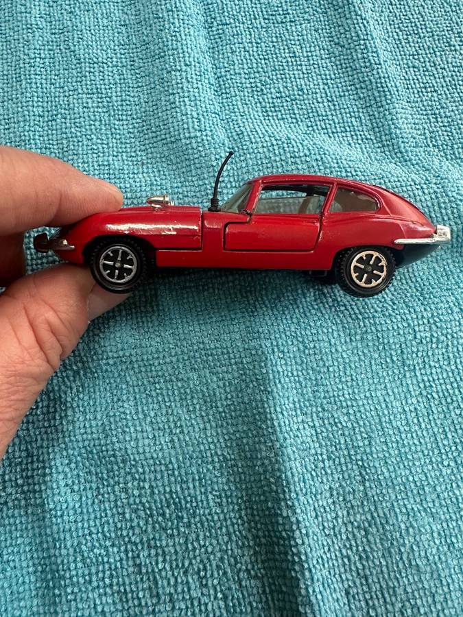 DINKY TOYS