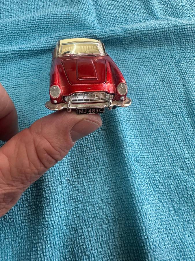 DINKY TOYS