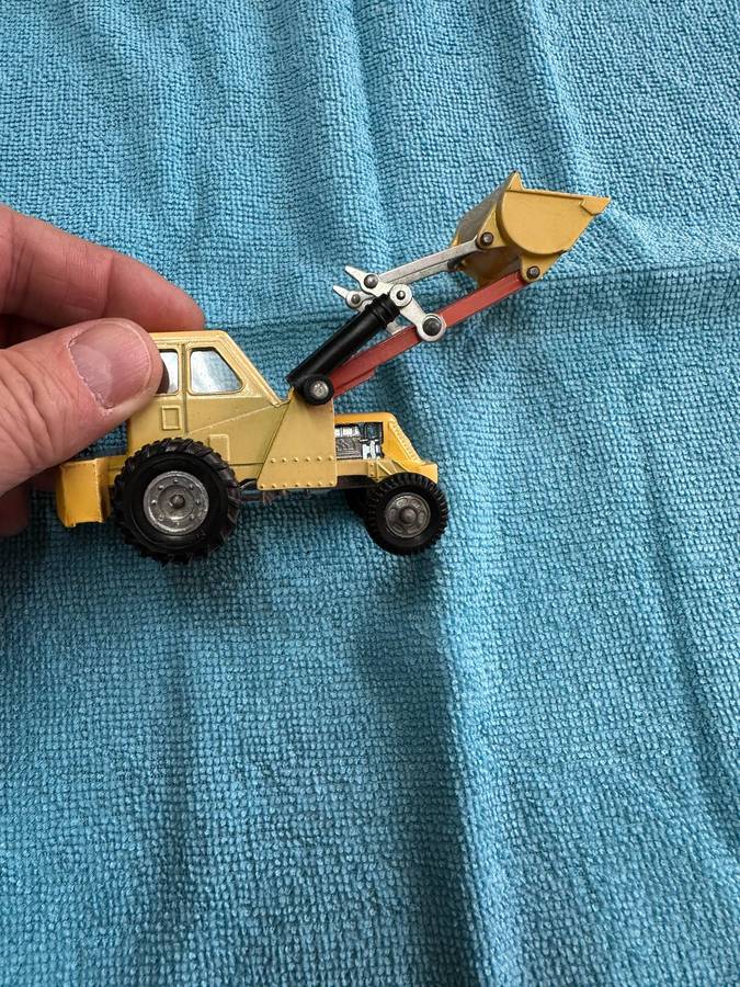 DINKY TOYS