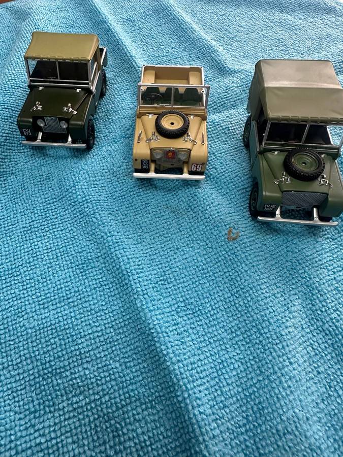 DINKY TOYS