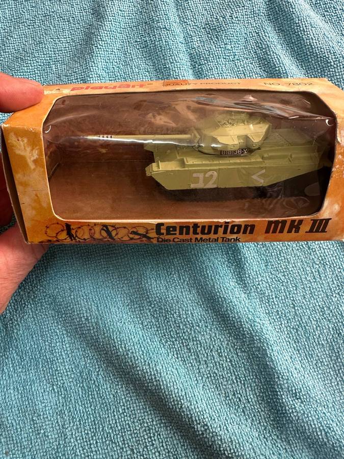 PLAYART MILITARY TANK