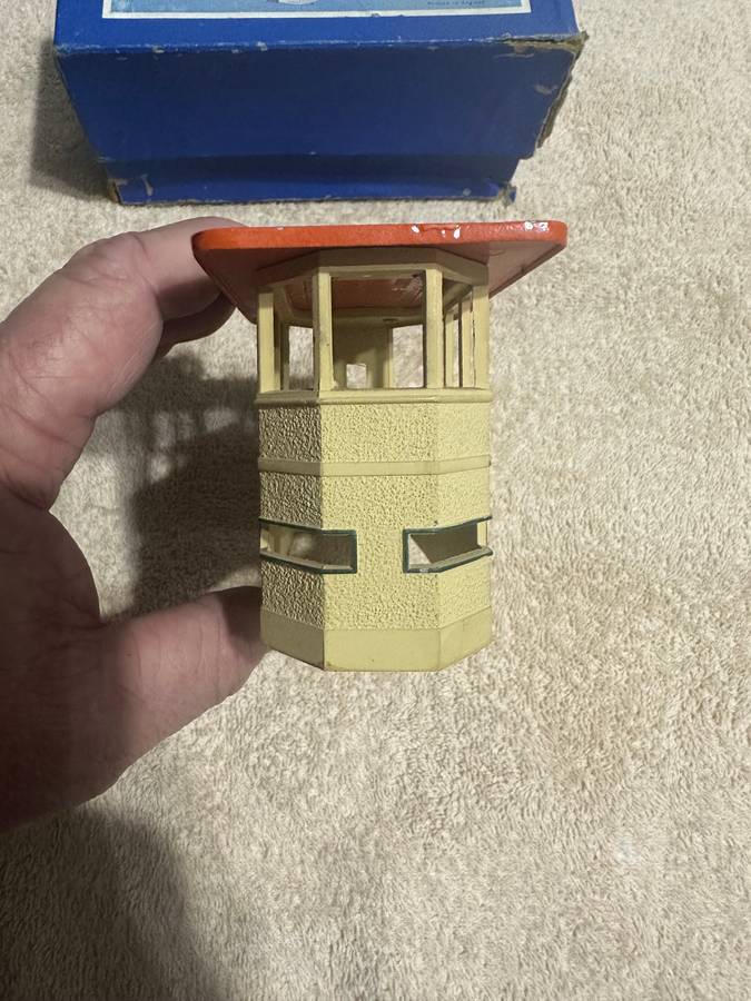 HORNBY DUBLO SIGNAL CABIN