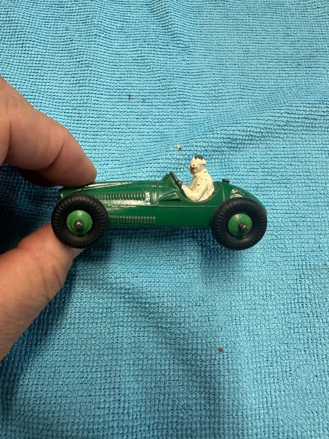 DINKY TOYS