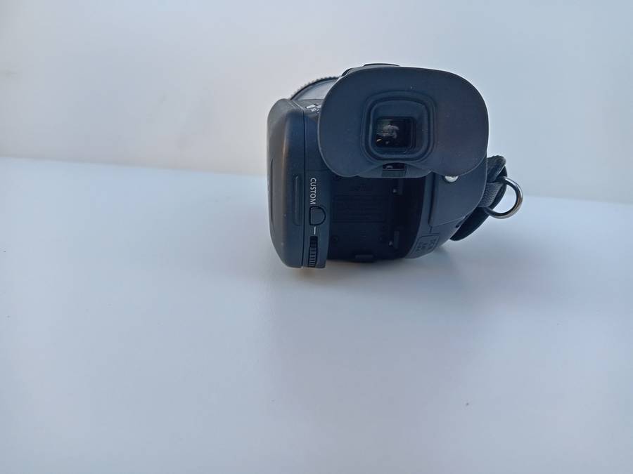 Canon Legria HF G25 Video Camera . Please read