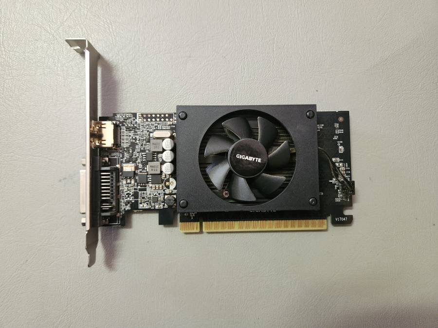 Gigabyte GT710 2GB GPU, in AMAZING Condition, WORKS PERFECTLY!