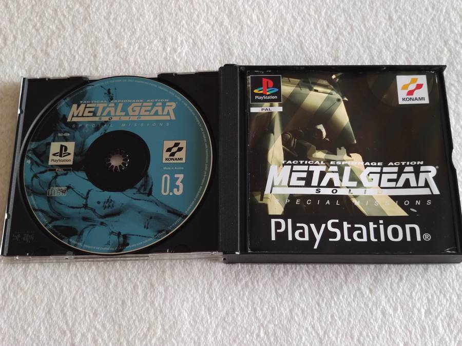 Metal Gear Solid + Metal Gear Solid Special Missions - PS1 / Playstation One Game (PAL)