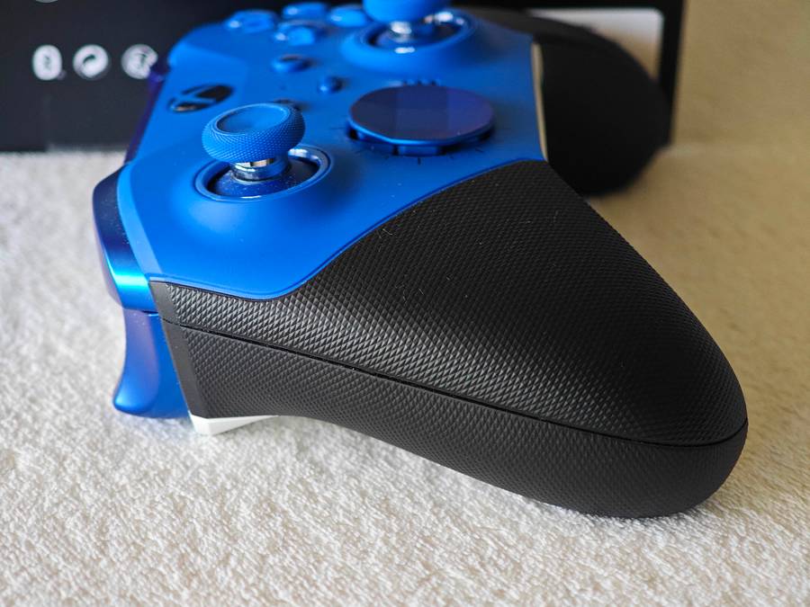 Xbox Elite Series 2 Core Wireless Controller - Xbox One / Windows