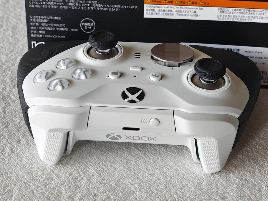 Xbox Elite Series 2 Core Wireless Controller - Xbox One / Windows