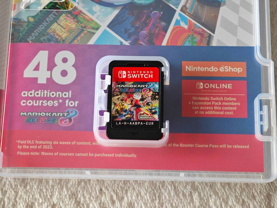 Mario Kart 8 Deluxe - Nintendo Switch Game