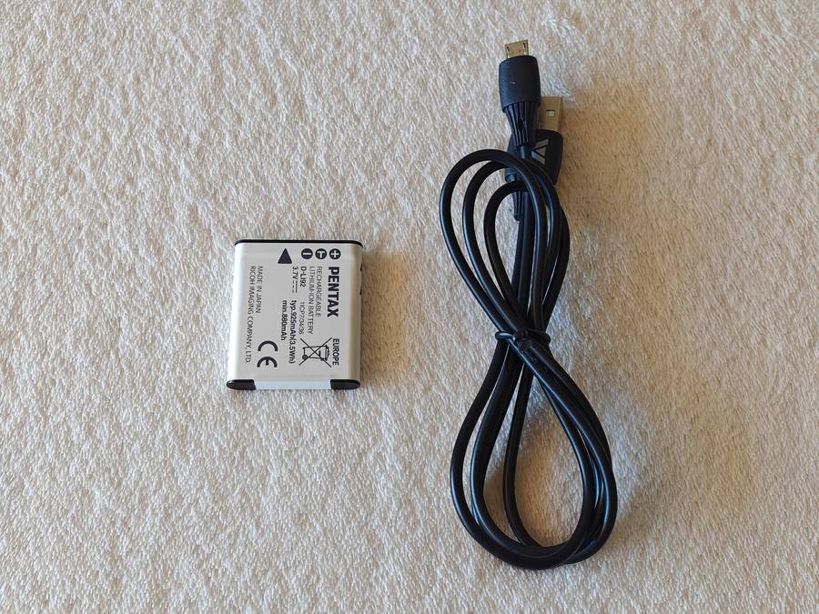 Ricoh WG-80 16MP , 5x Zoom  - Waterproof / Shockproof Digital Camera