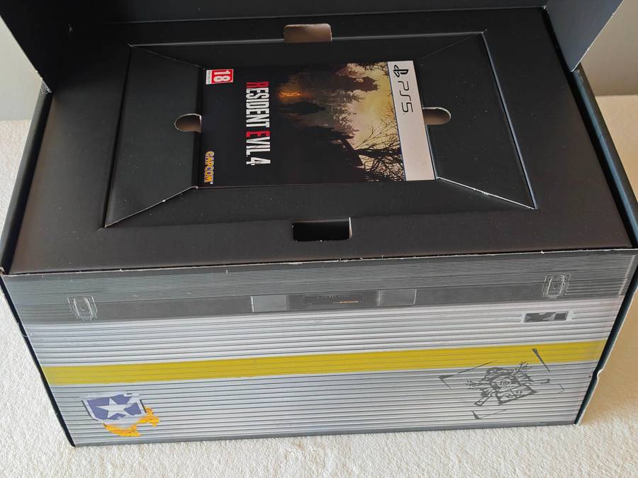 Resident Evil 4 Remake Collectors Edition - PS5 / Playstation 5 Game