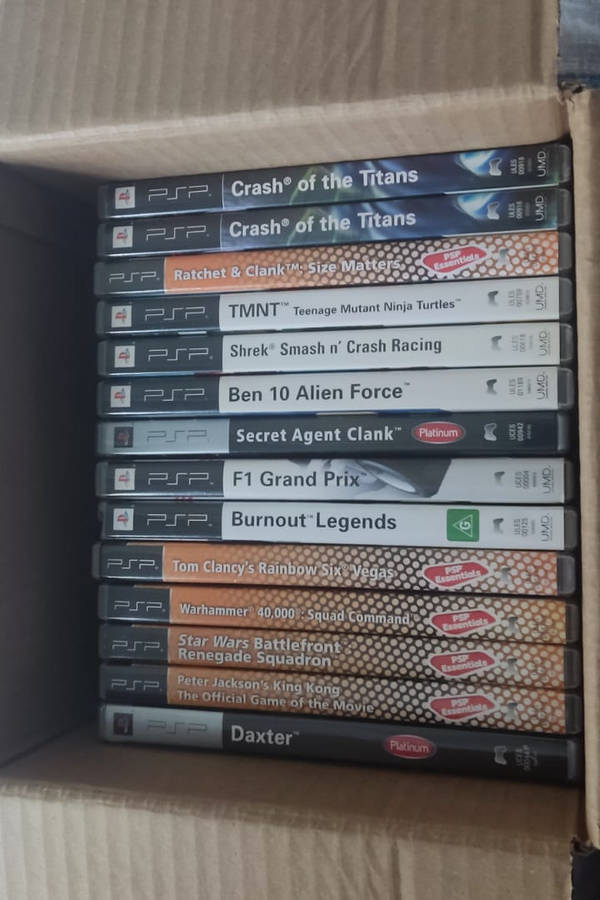 PSP Collection (PSP Console + 14 Games + Carry Case + Charger)