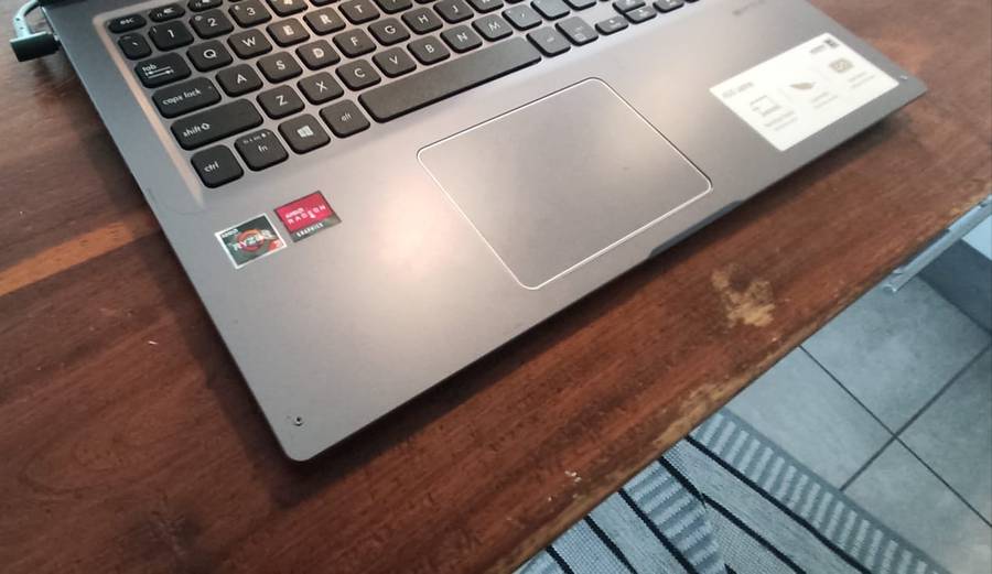 Amazing laptop deal! (Asus M515) (Ryzen 3, 8GB DDR4, 256GB NVME SSD, 15.6 HD) Laptop