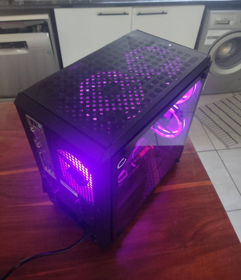 Powerful Gaming PC For Sale! (RX 5700XT 8GB, Ryzen 2700X, 32GB RAM, 1TB SSD, 3TB HDD, 5 ARGB Fans)