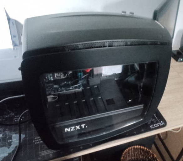 Media/Lite Gaming SFF PC For Sale! (RARE NZXT CASE! GTX 610 1GB, AMD Athlon 5150, 8GB RAM, 2X HDD's)