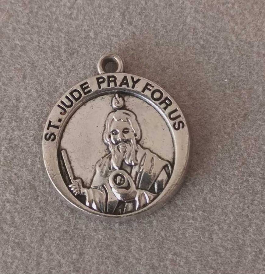 Pendant. 3.8g. 25x20mm