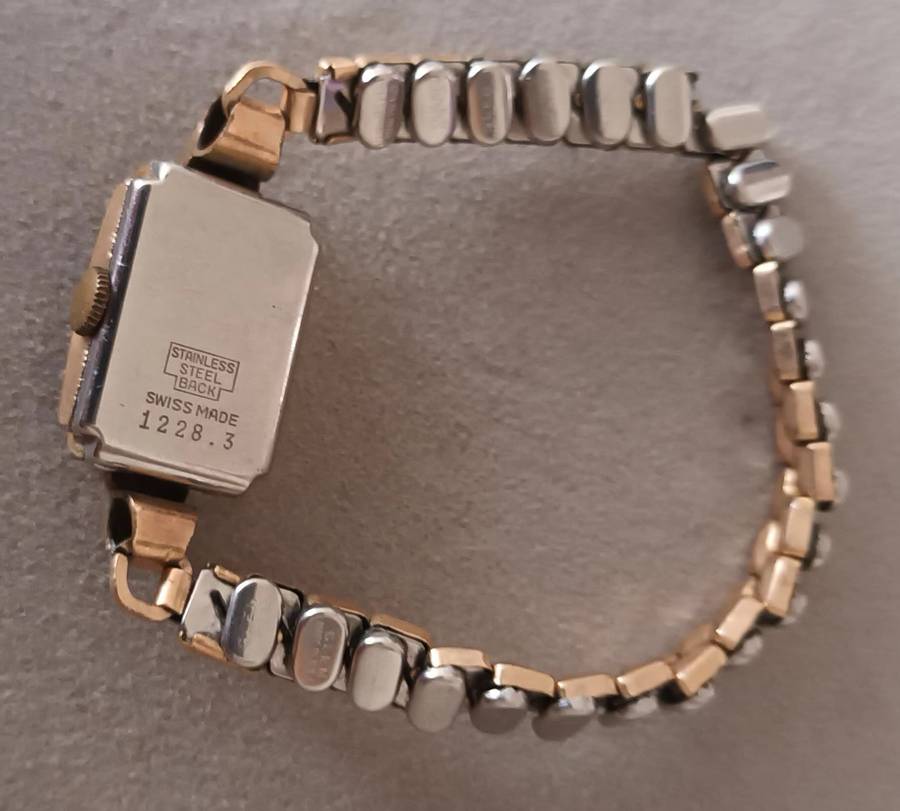 Antique Protector Watch 15 Jewels. Swiss Made. For restoration.