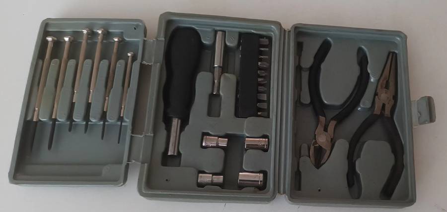 Multi Tool Set.