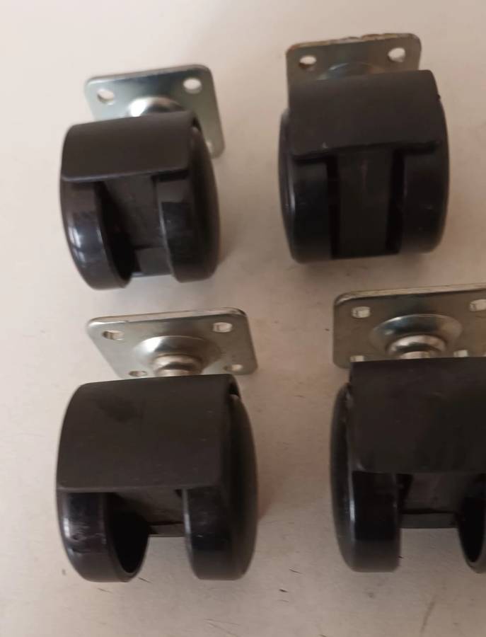 Cupboard Wheels