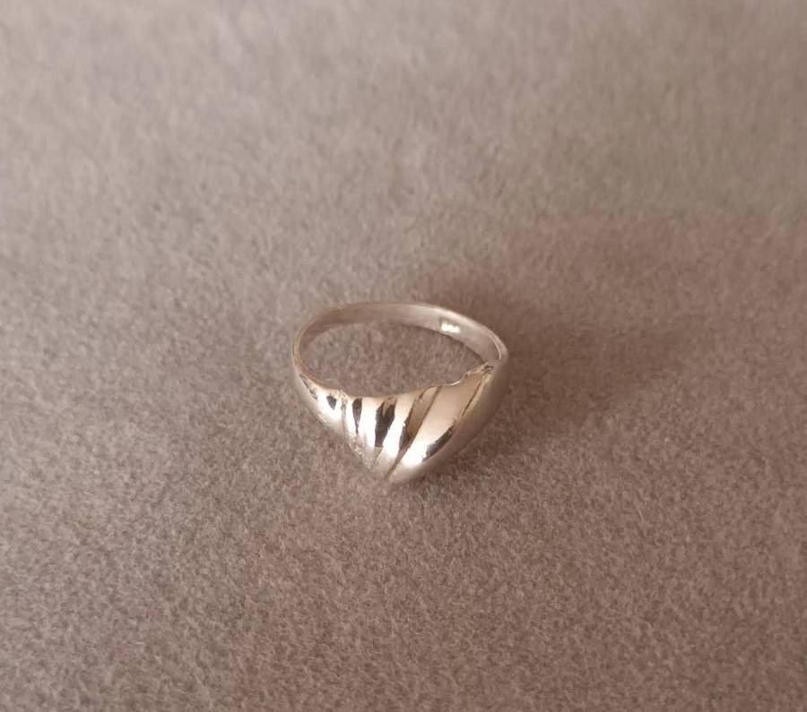 Lovely Sterling Silver Ring.