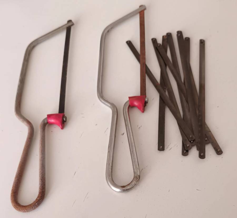 2x Jig Saws with New Blades.