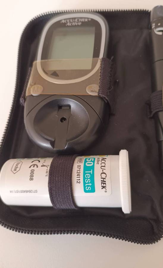 2x ACCU-CHEK ACTIVE Glucose Meters.