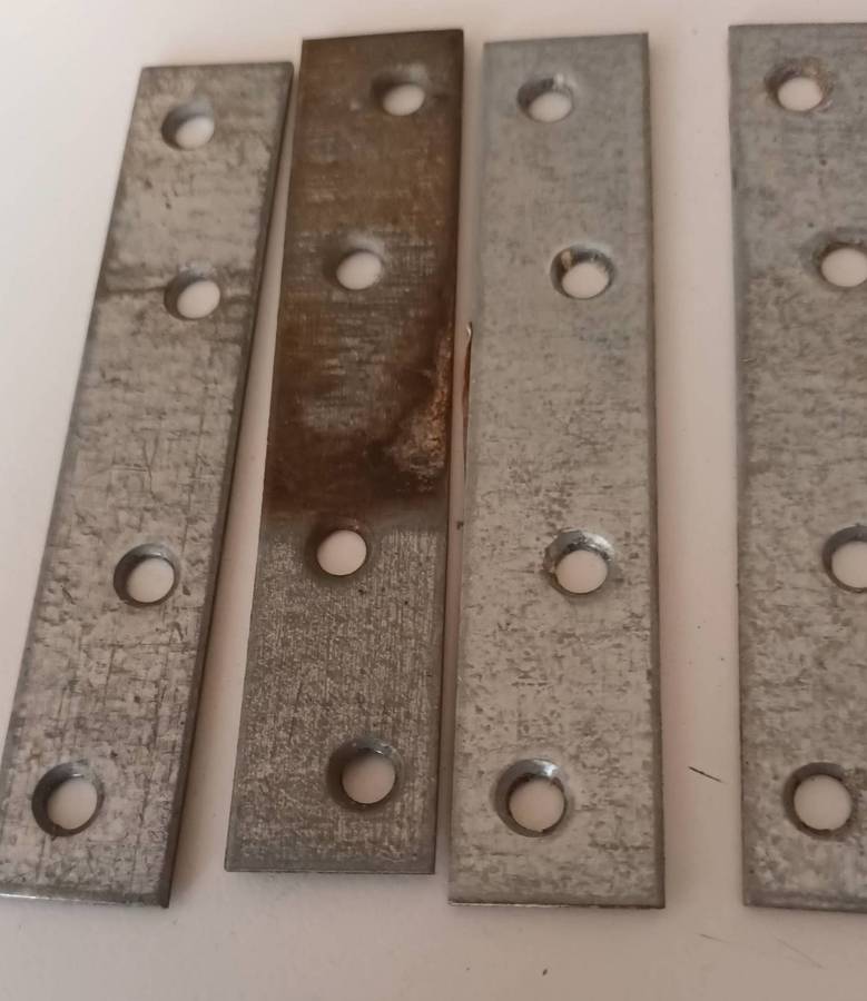 12x Mending Plates. Length 10cm. Width 2cm.