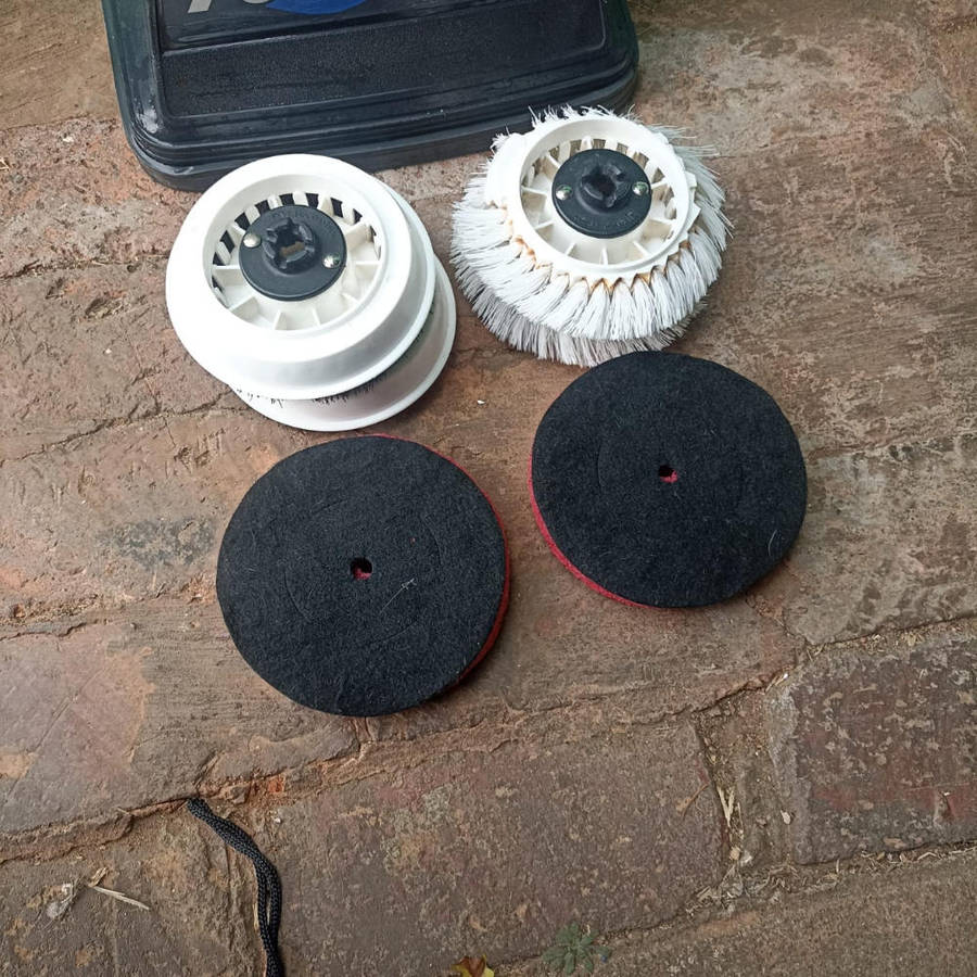 Electrolux 7 in 1 Carpet shampooer